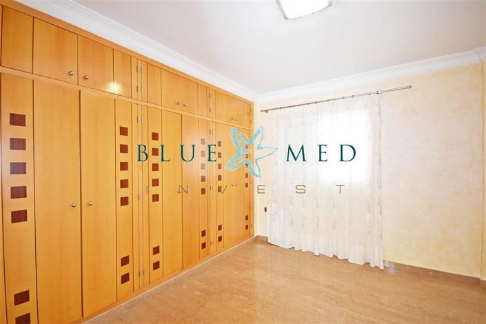 Image No.17-8 Bed Villa for sale