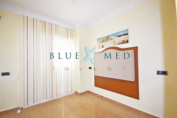 Image No.28-8 Bed Villa for sale