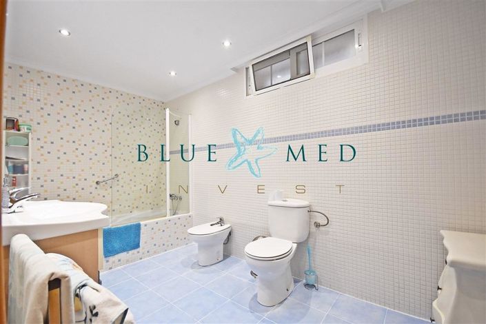 Image No.37-8 Bed Villa for sale