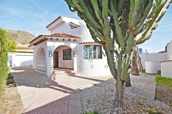 Image No.2-3 Bed Villa for sale
