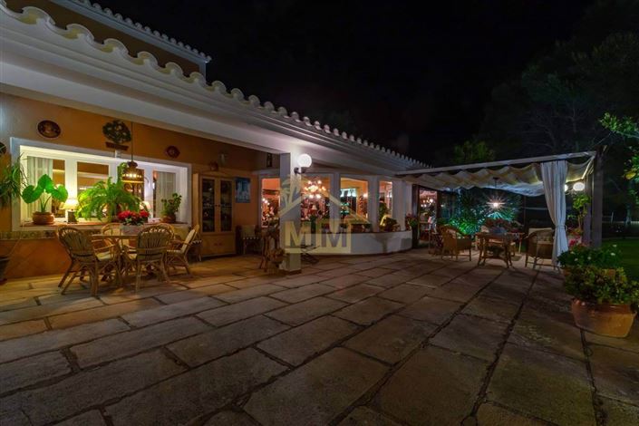 Image No.8-5 Bed Villa for sale