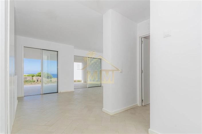 Image No.12-4 Bed Villa for sale