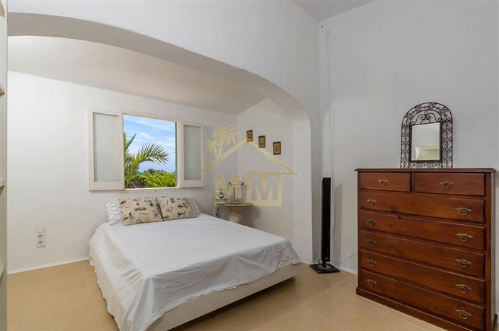 Image No.32-4 Bed Country House for sale