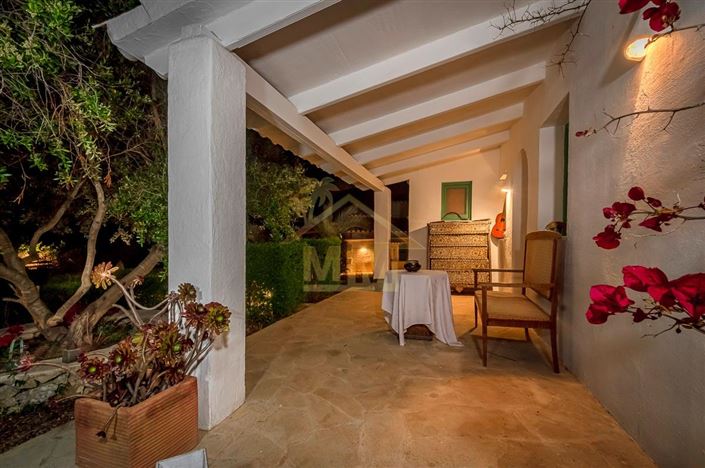 Image No.41-4 Bed Country House for sale