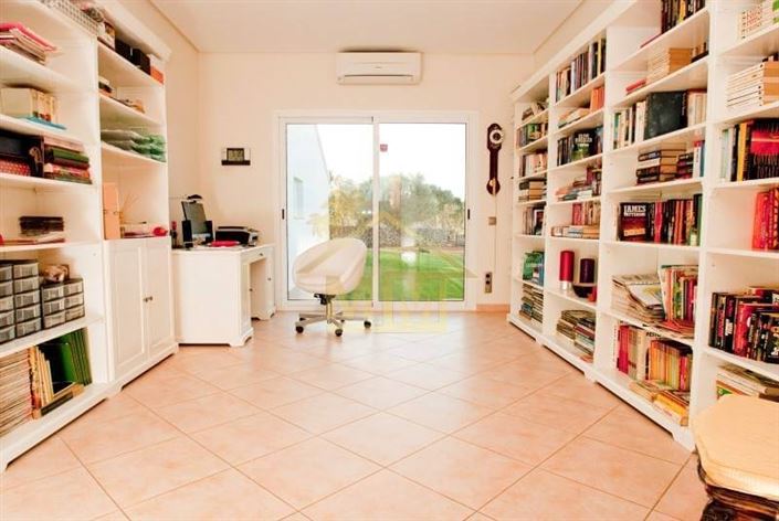 Image No.27-7 Bed Villa for sale