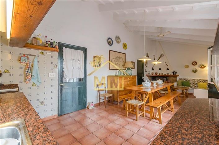 Image No.17-6 Bed Country House for sale