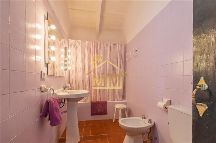 Image No.31-6 Bed Country House for sale