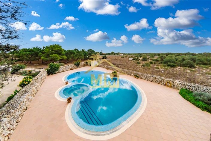 Image No.39-6 Bed Country House for sale