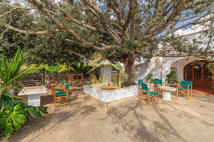 Image No.6-6 Bed Country House for sale