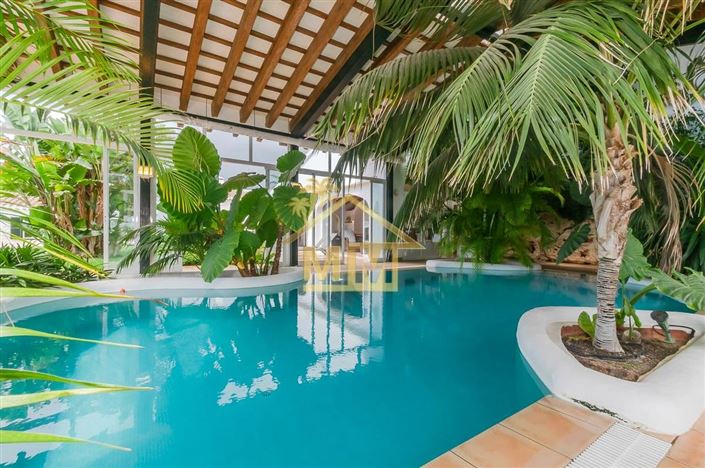 Image No.11-7 Bed Country House for sale