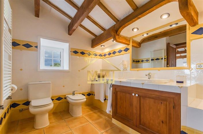 Image No.35-7 Bed Country House for sale