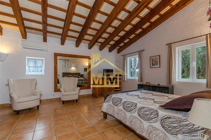 Image No.44-7 Bed Country House for sale