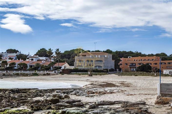 Image No.2-18 Bed Commercial for sale