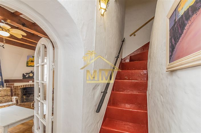 Image No.31-5 Bed Country House for sale