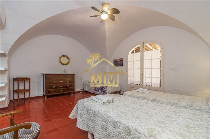 Image No.32-5 Bed Country House for sale