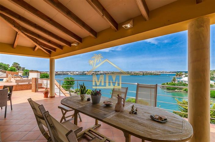 Image No.2-4 Bed Villa for sale