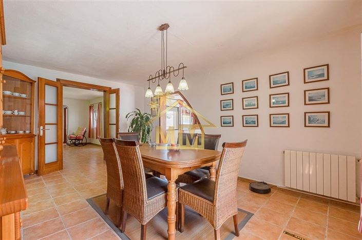 Image No.13-3 Bed House for sale