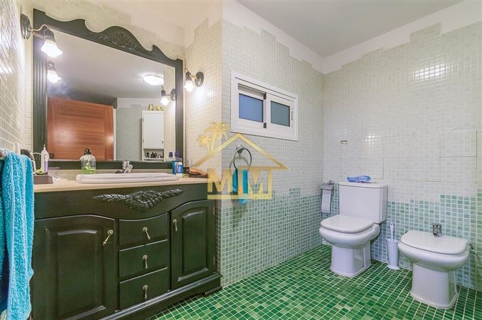 Image No.27-3 Bed House for sale