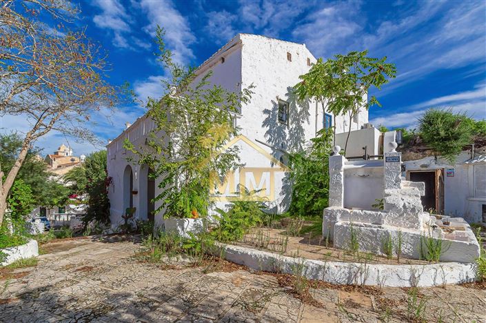 Image No.4-5 Bed Commercial for sale