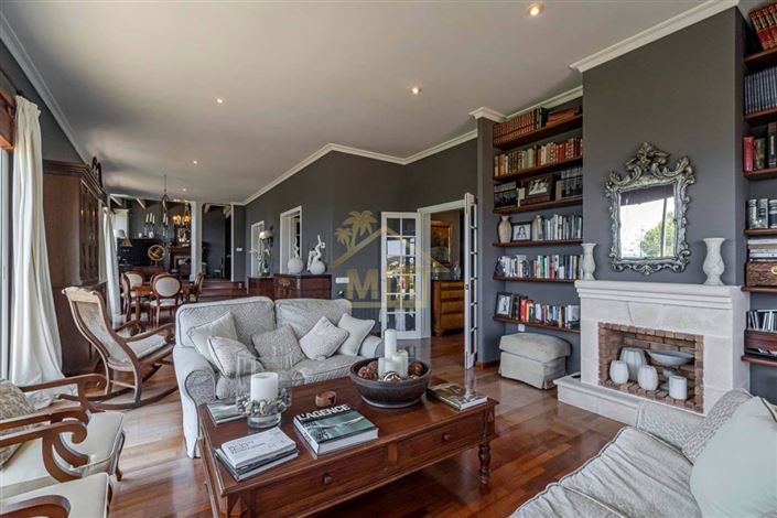 Image No.11-7 Bed Villa for sale