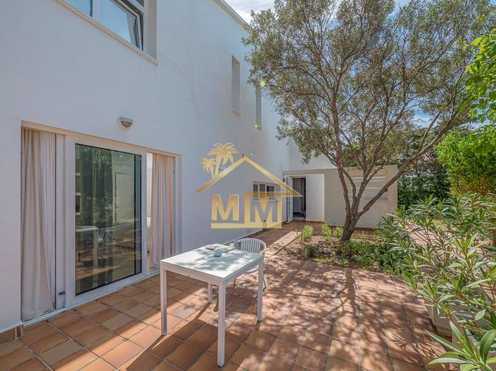 Image No.24-8 Bed Villa for sale