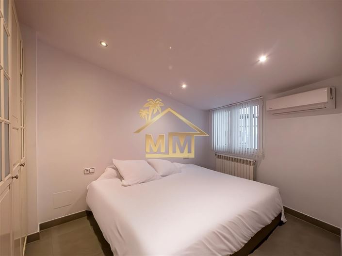 Image No.18-3 Bed House for sale