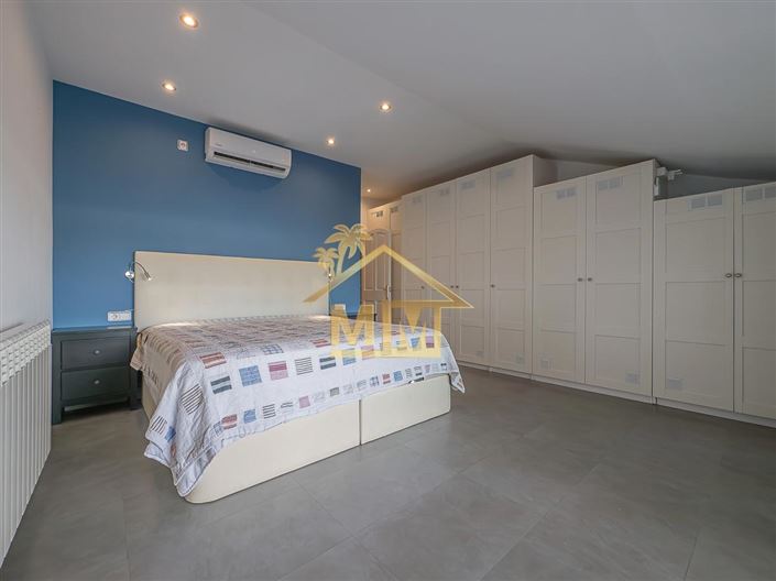 Image No.22-3 Bed House for sale