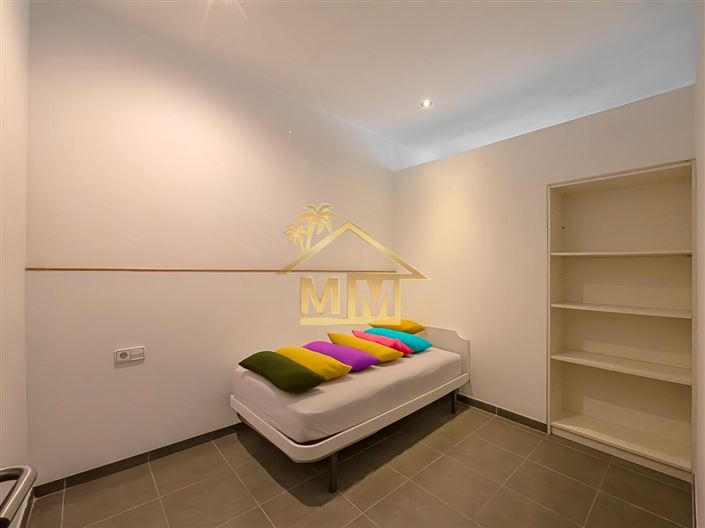 Image No.30-3 Bed House for sale