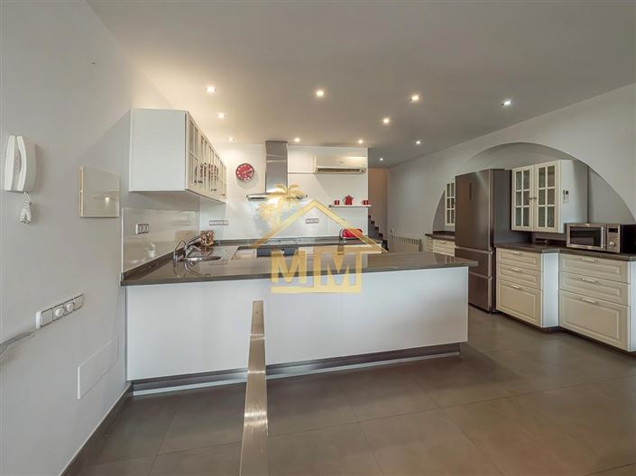 Image No.9-3 Bed House for sale