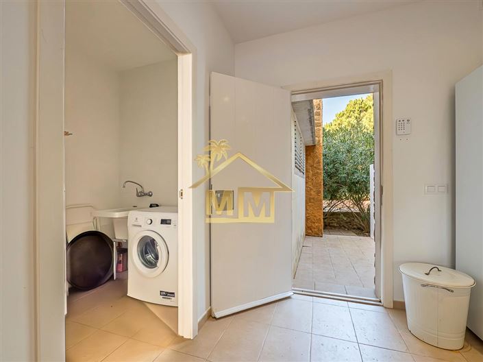 Image No.11-4 Bed Villa for sale