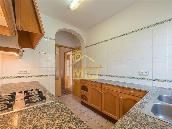 Image No.10-6 Bed Townhouse for sale