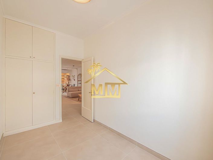 Image No.15-3 Bed Apartment for sale