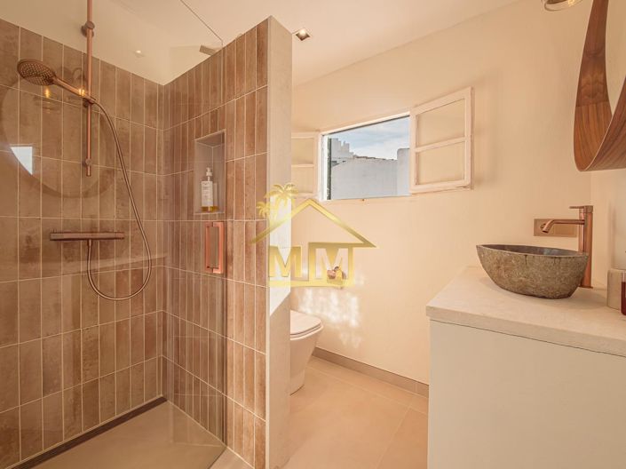 Image No.20-3 Bed Apartment for sale