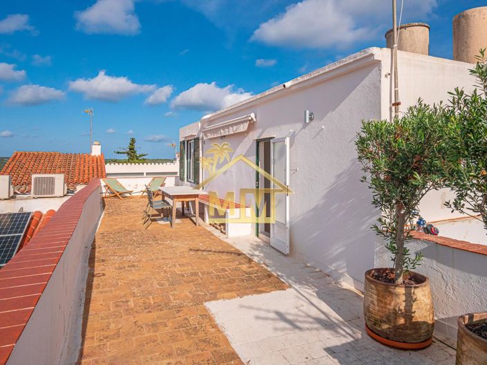 Image No.23-3 Bed Apartment for sale