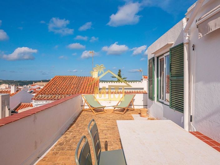 Image No.24-3 Bed Apartment for sale