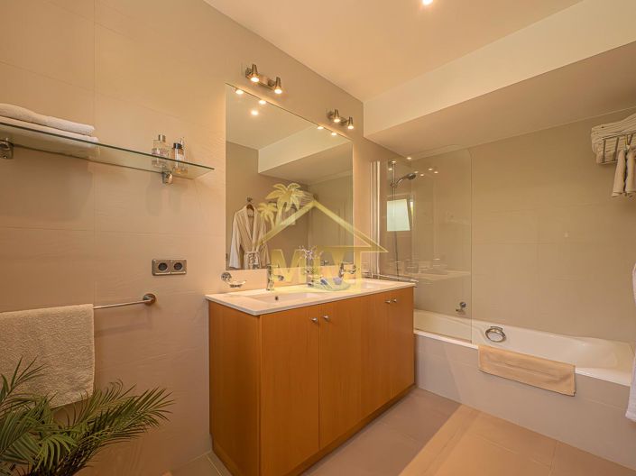 Image No.23-5 Bed Villa for sale