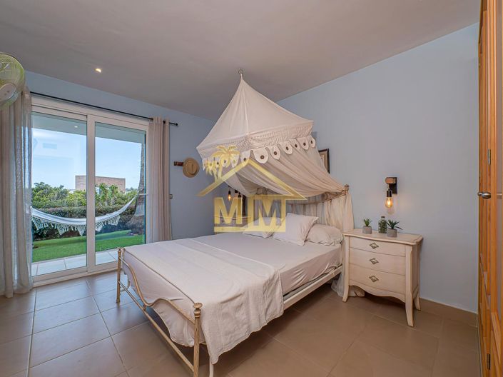 Image No.29-5 Bed Villa for sale