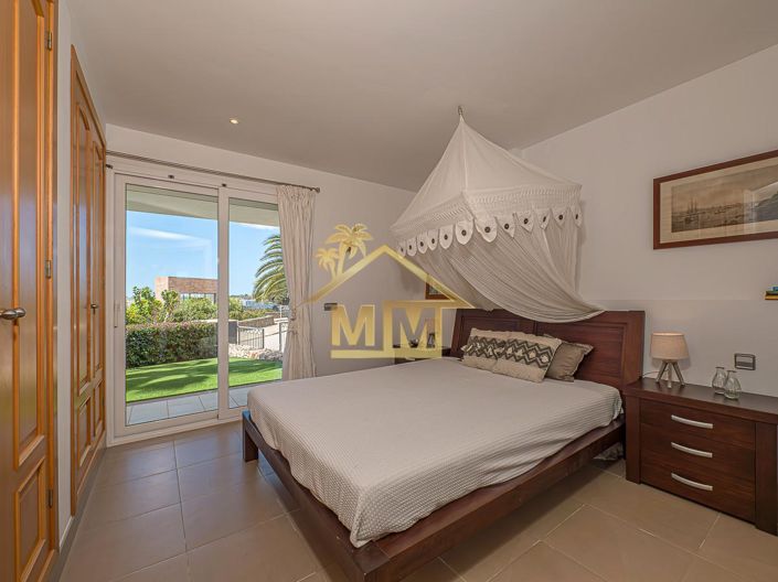 Image No.27-5 Bed Villa for sale