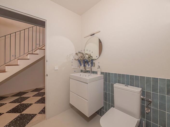 Image No.7-4 Bed Townhouse for sale