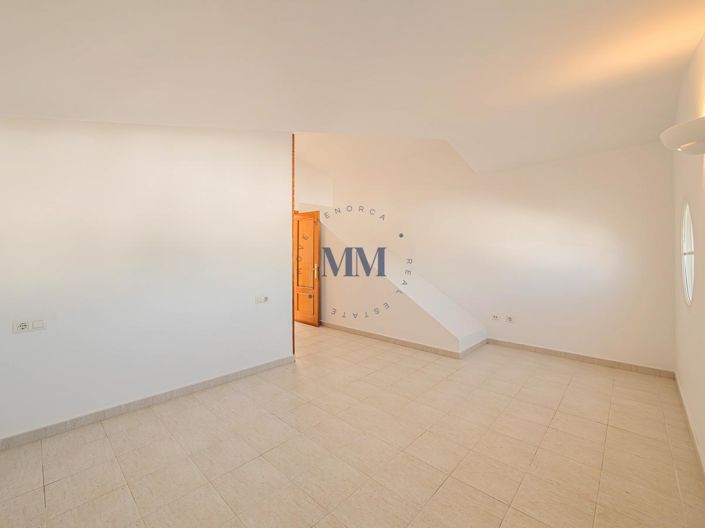 Image No.24-3 Bed Property for sale