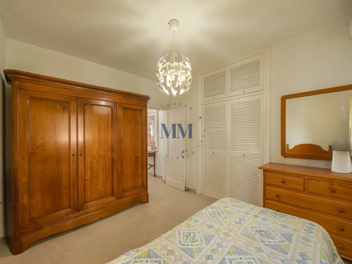 Image No.17-3 Bed House for sale