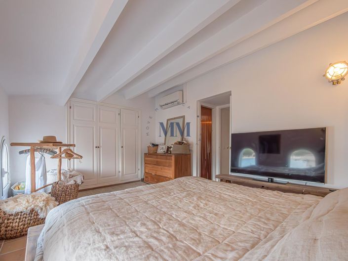 Image No.15-2 Bed House for sale