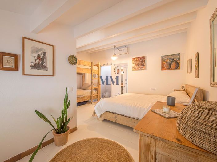 Image No.19-2 Bed House for sale