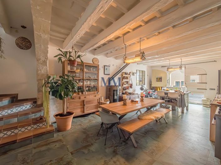 Image No.5-2 Bed House for sale