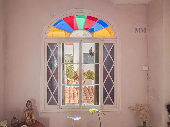 Image No.1-6 Bed House for sale