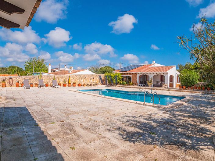 Image No.1-3 Bed Country House for sale