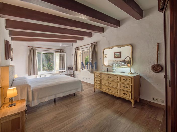 Image No.16-3 Bed Country House for sale