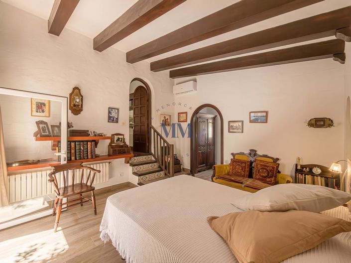 Image No.19-3 Bed Country House for sale