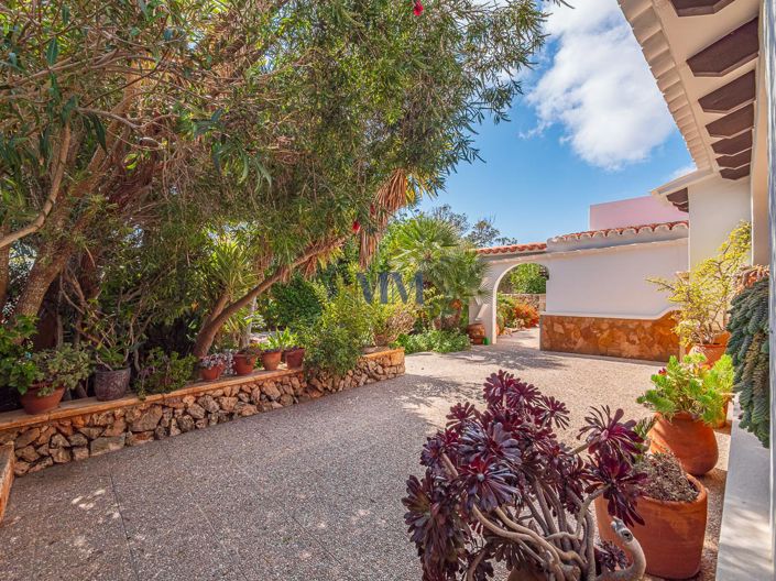 Image No.23-3 Bed Country House for sale