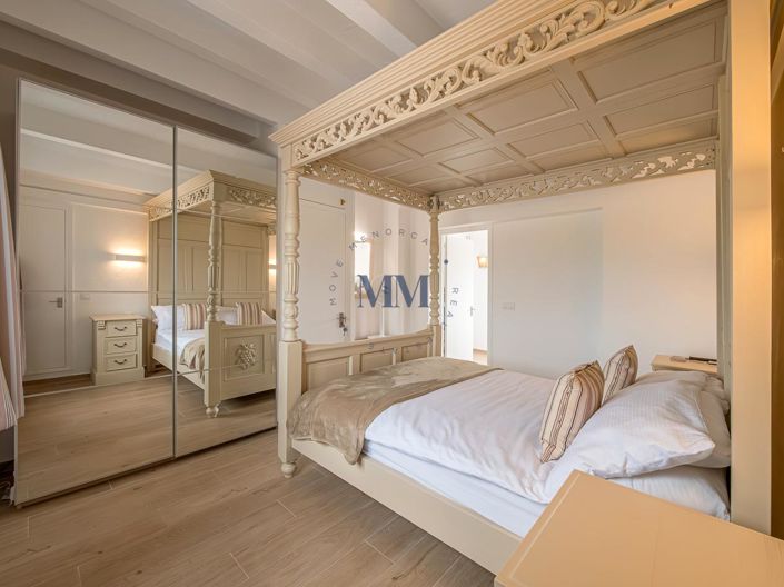 Image No.21-3 Bed Country House for sale